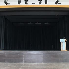 Blick auf die Bühne 